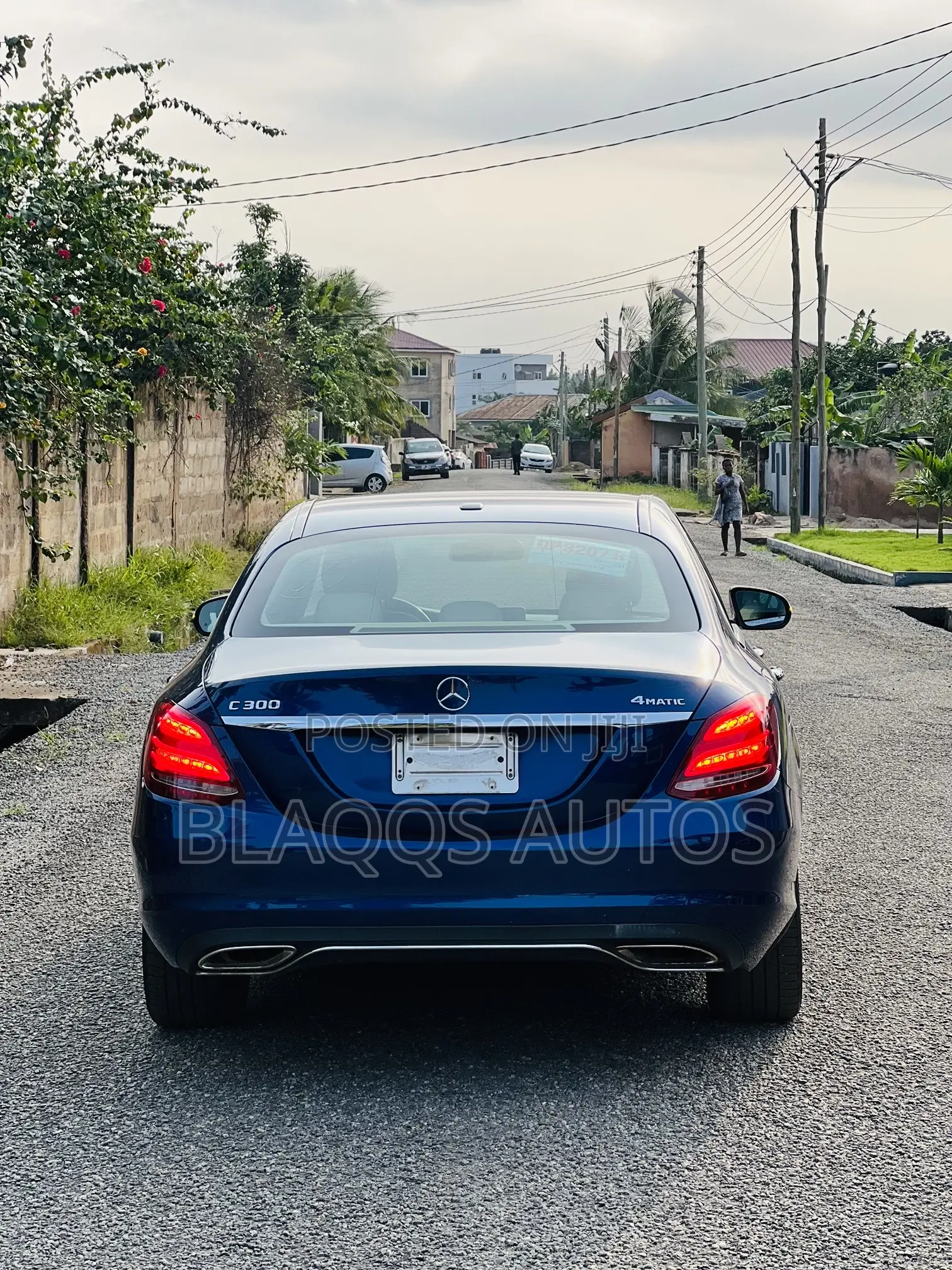 Mercedes-Benz C300 2017 Blue