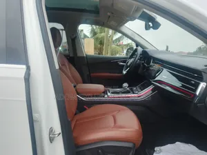 Audi Q7 2024 White