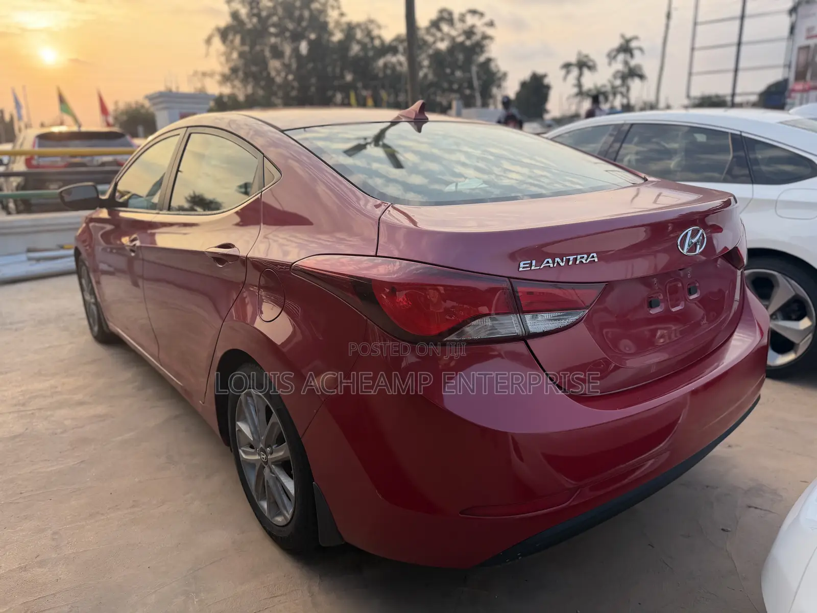 Hyundai Elantra 2016 Red