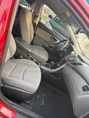 Hyundai Elantra 2016 Red