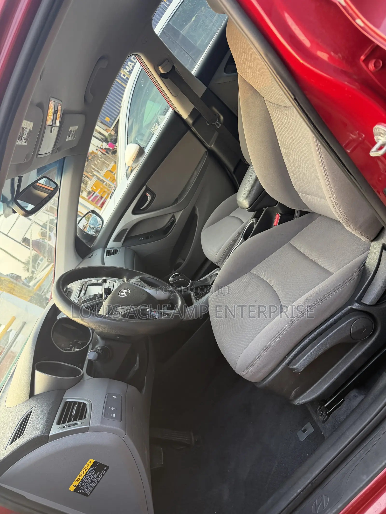 Hyundai Elantra 2016 Red