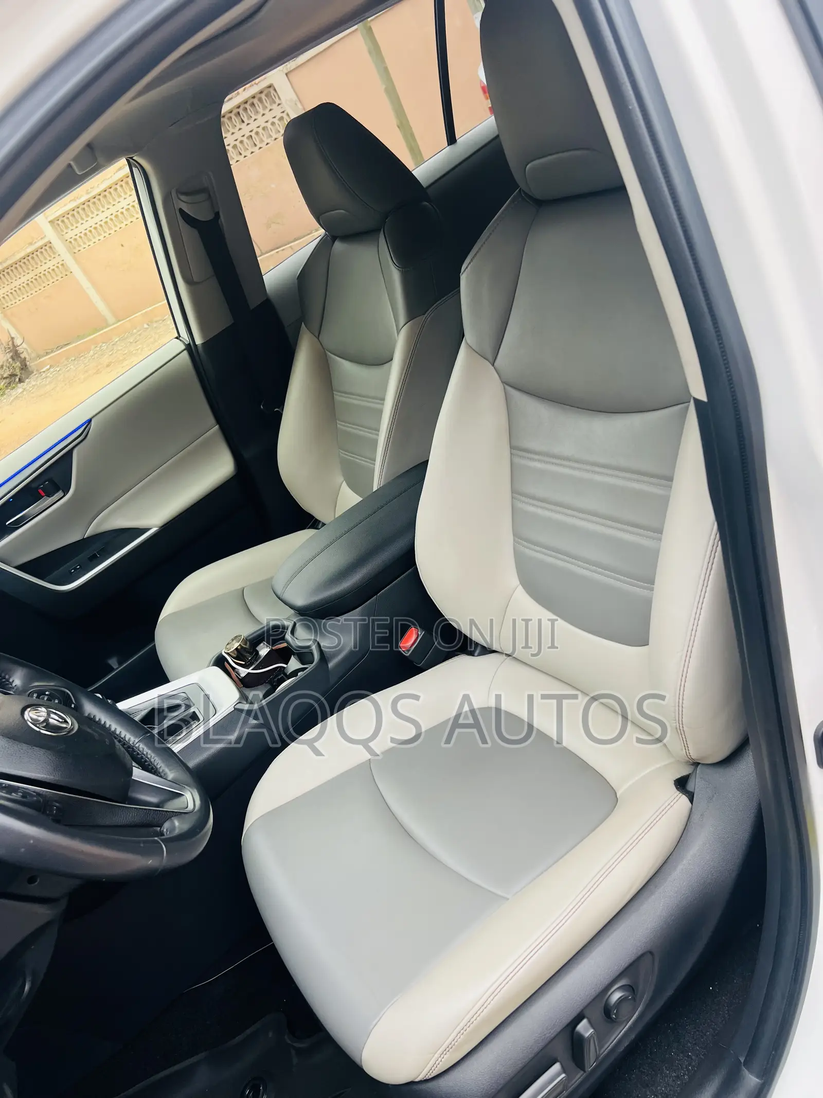 Toyota RAV4 2020 White