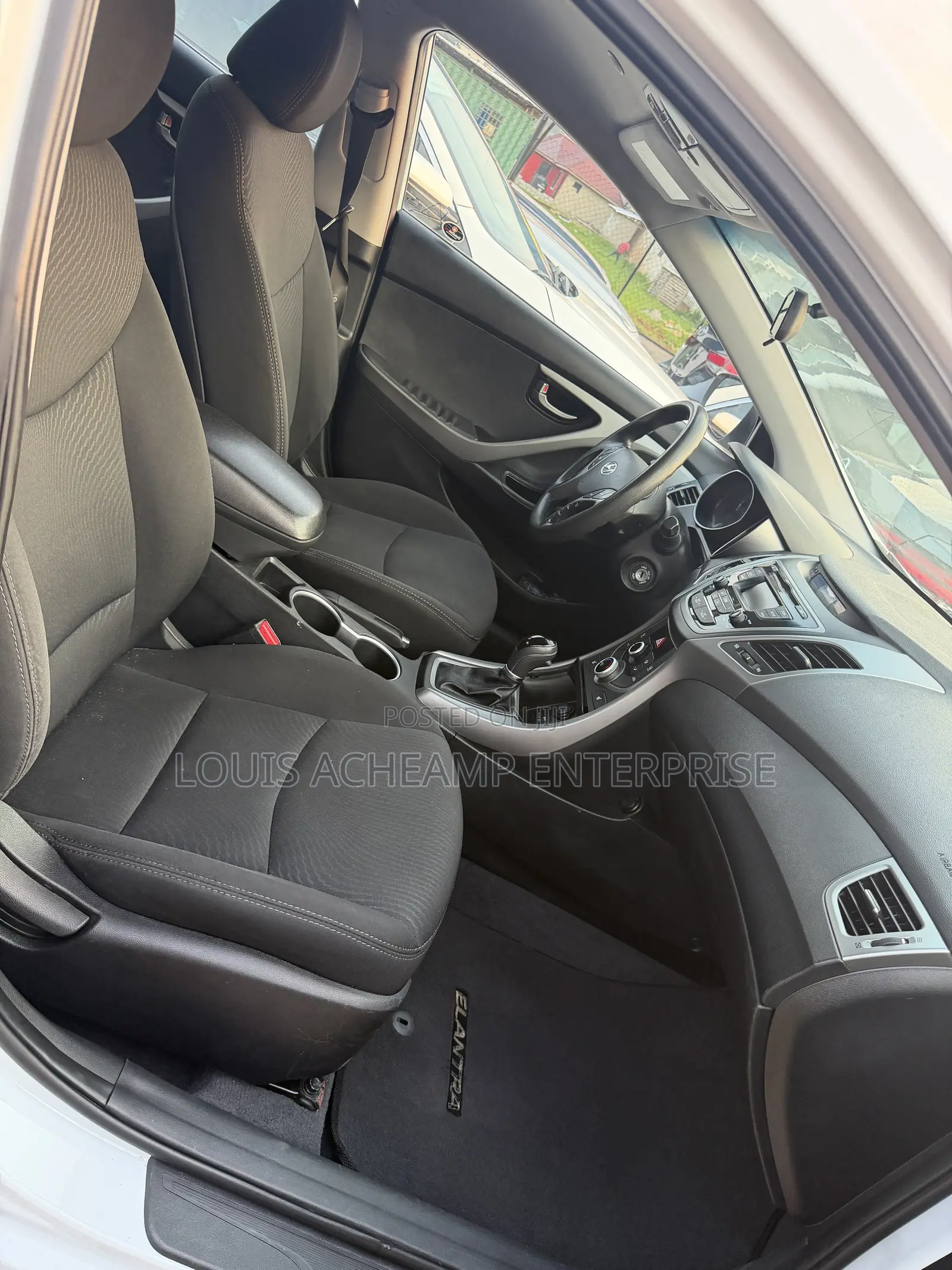 Hyundai Elantra 2015 White