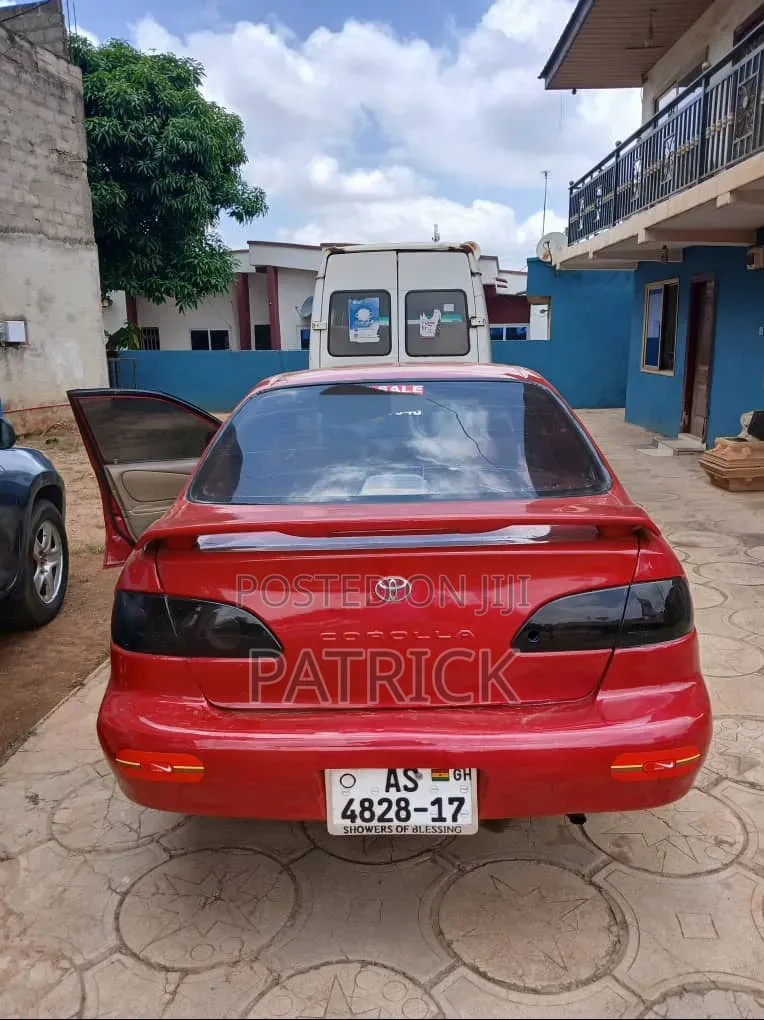 Toyota Corolla 2002 Red
