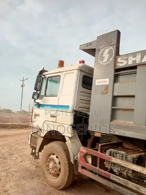 SHACMAN F3000 Tipper Truck – Strong, Reliable Ready for Work