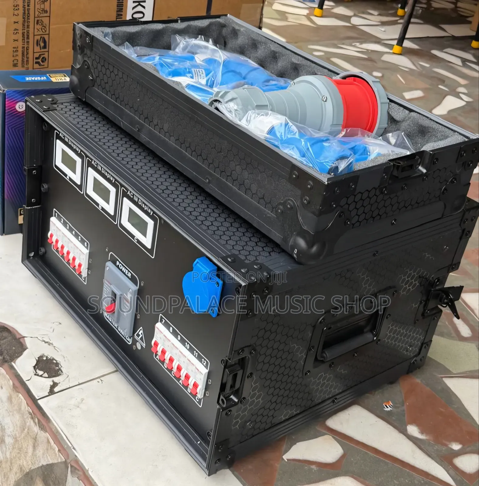 12-Channel Power Distribution Box for Stage Audio Lighting Equipmen