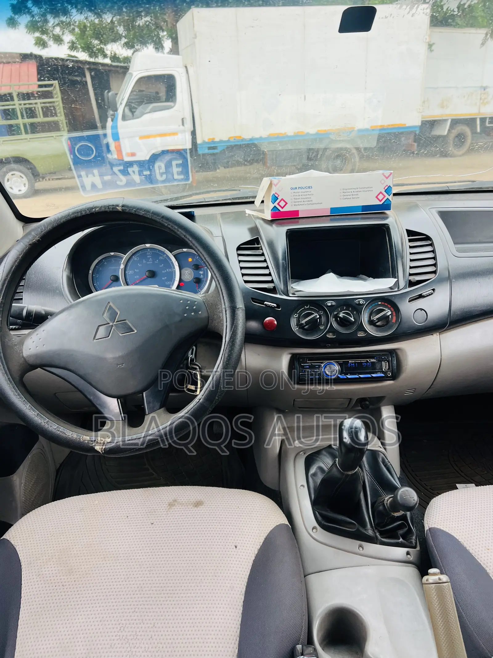 Mitsubishi L200 2009 Gray