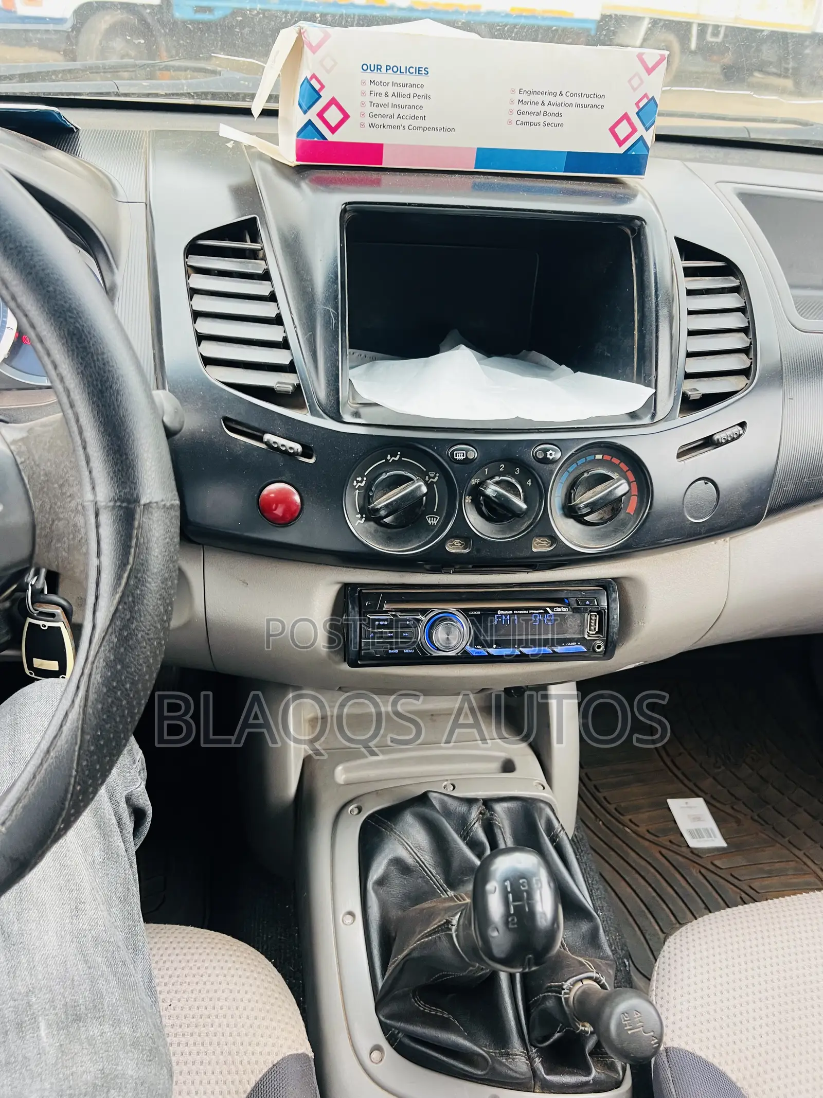 Mitsubishi L200 2009 Gray