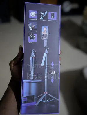Q185 Tracking Gimbal Selfie Stick – 1.8m