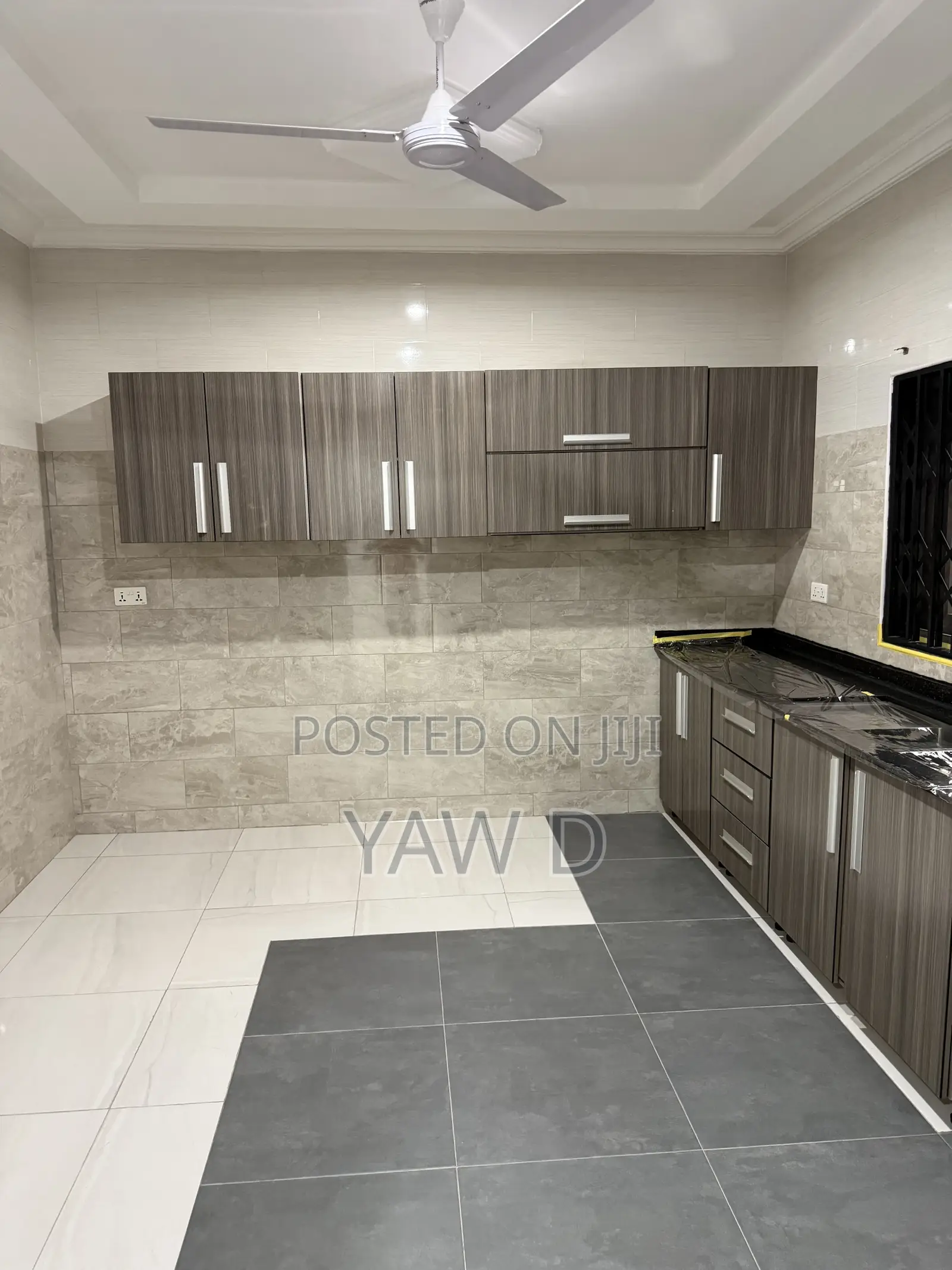 3bdrm Apartment in Ghana Flag for rent