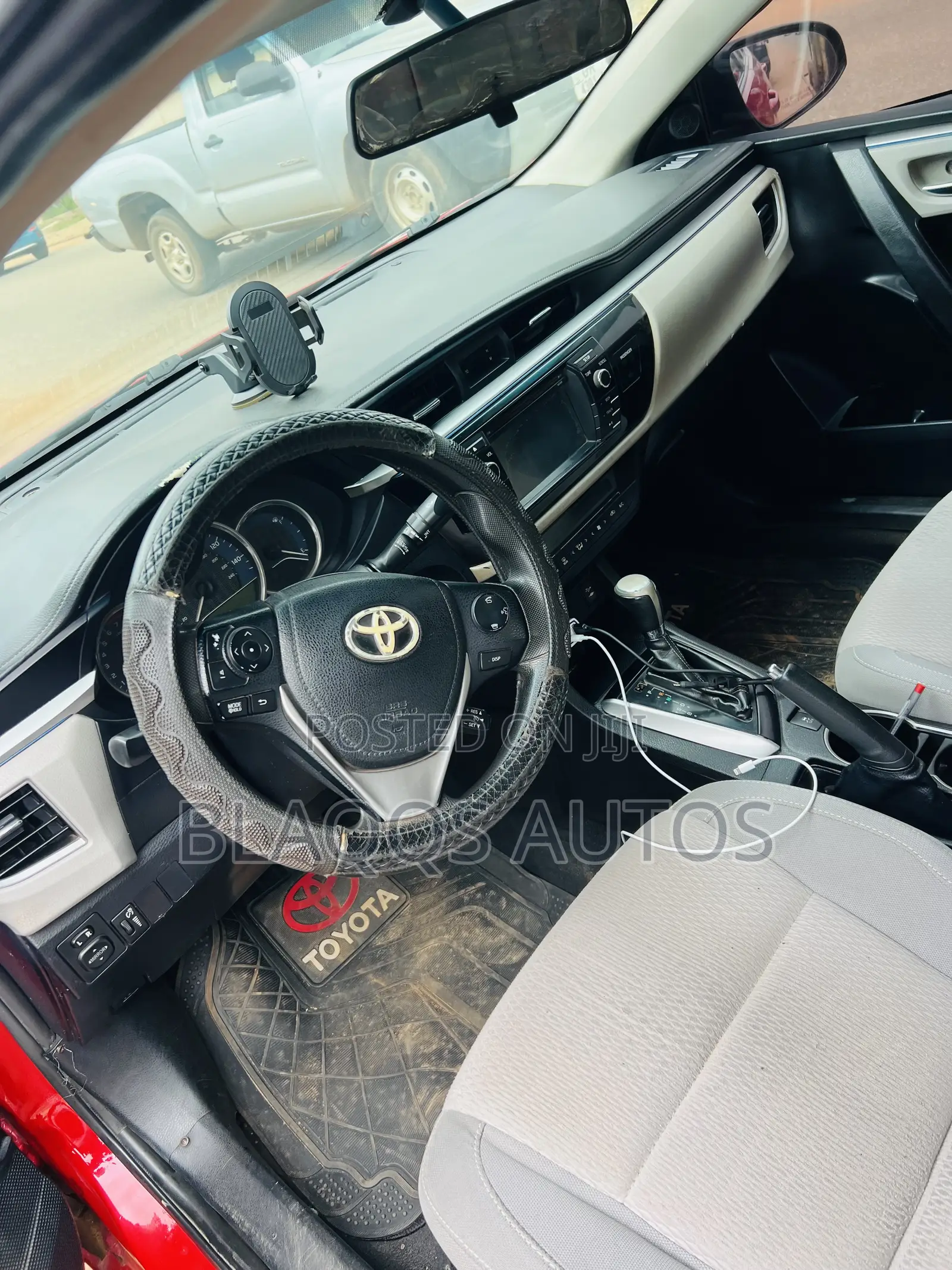 Toyota Corolla 2015 Burgundy