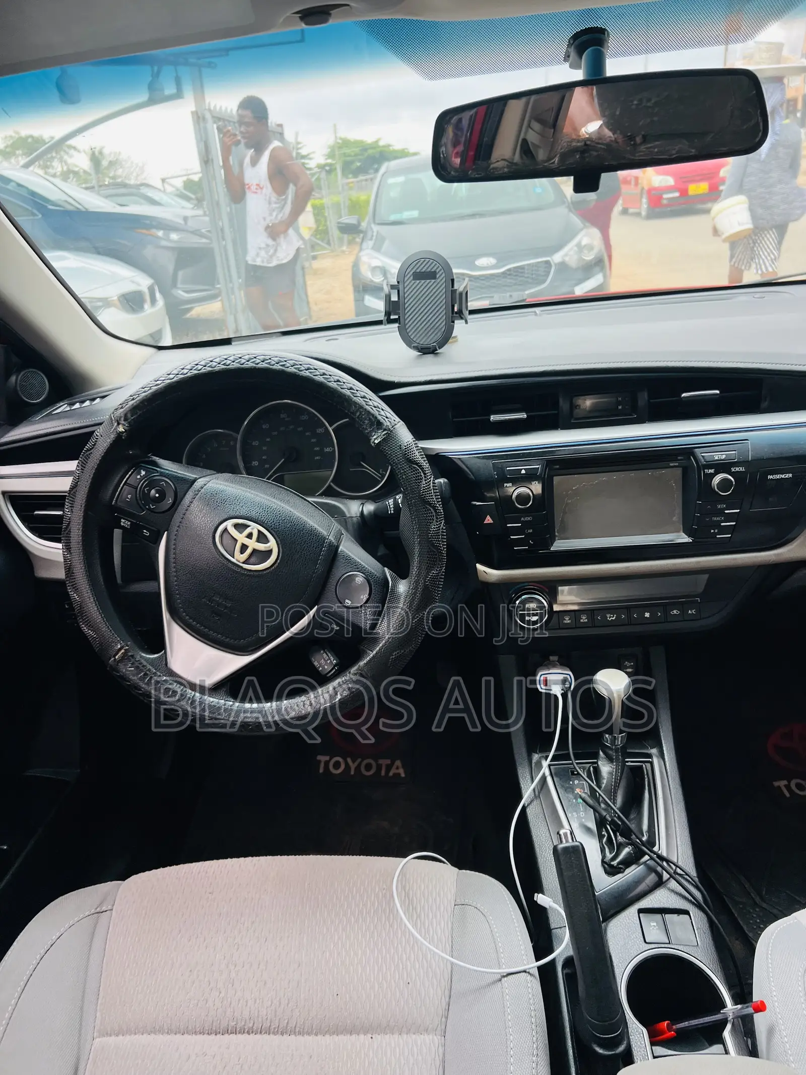 Toyota Corolla 2015 Burgundy
