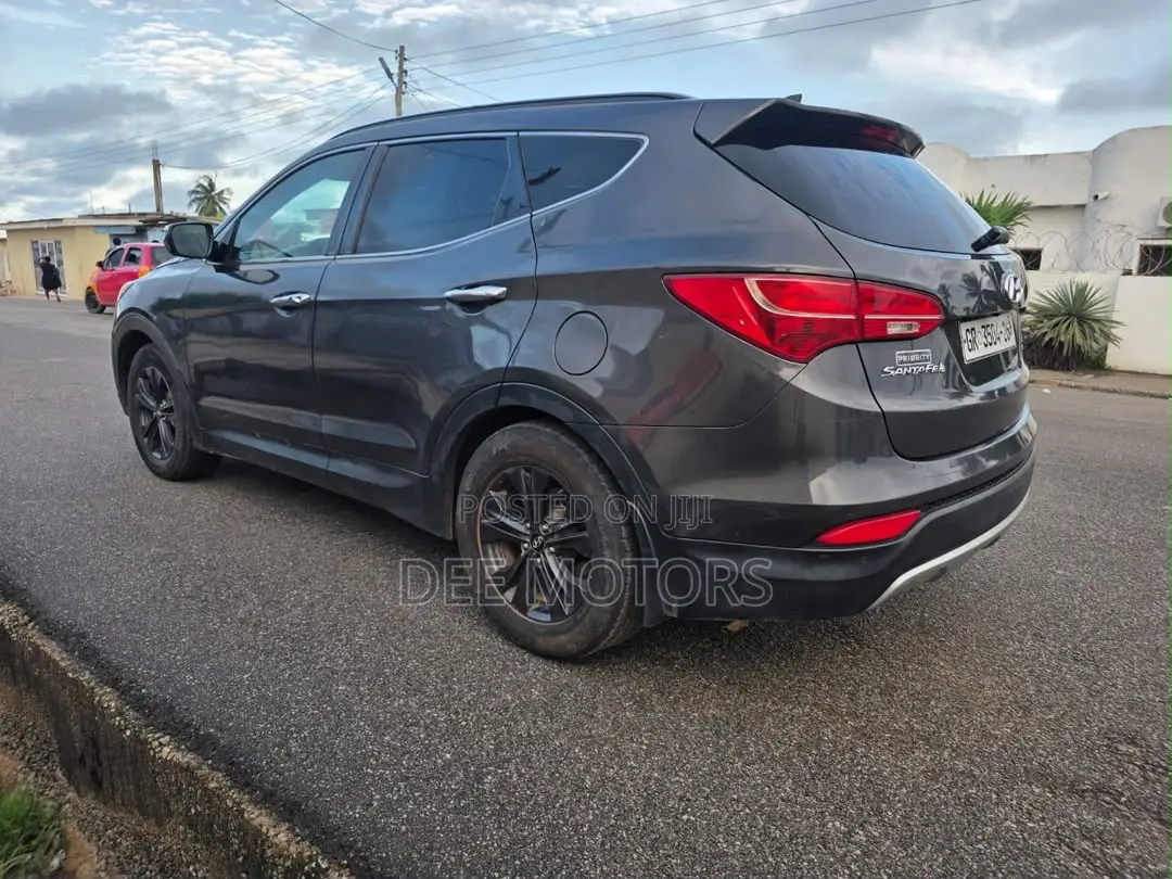 Hyundai Santa Fe 2016 Gray