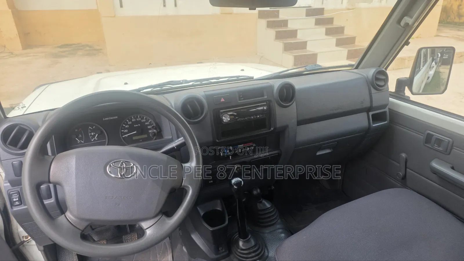 Toyota Land Cruiser 2017 White