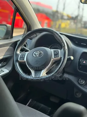 Toyota Vitz 2015 Yellow