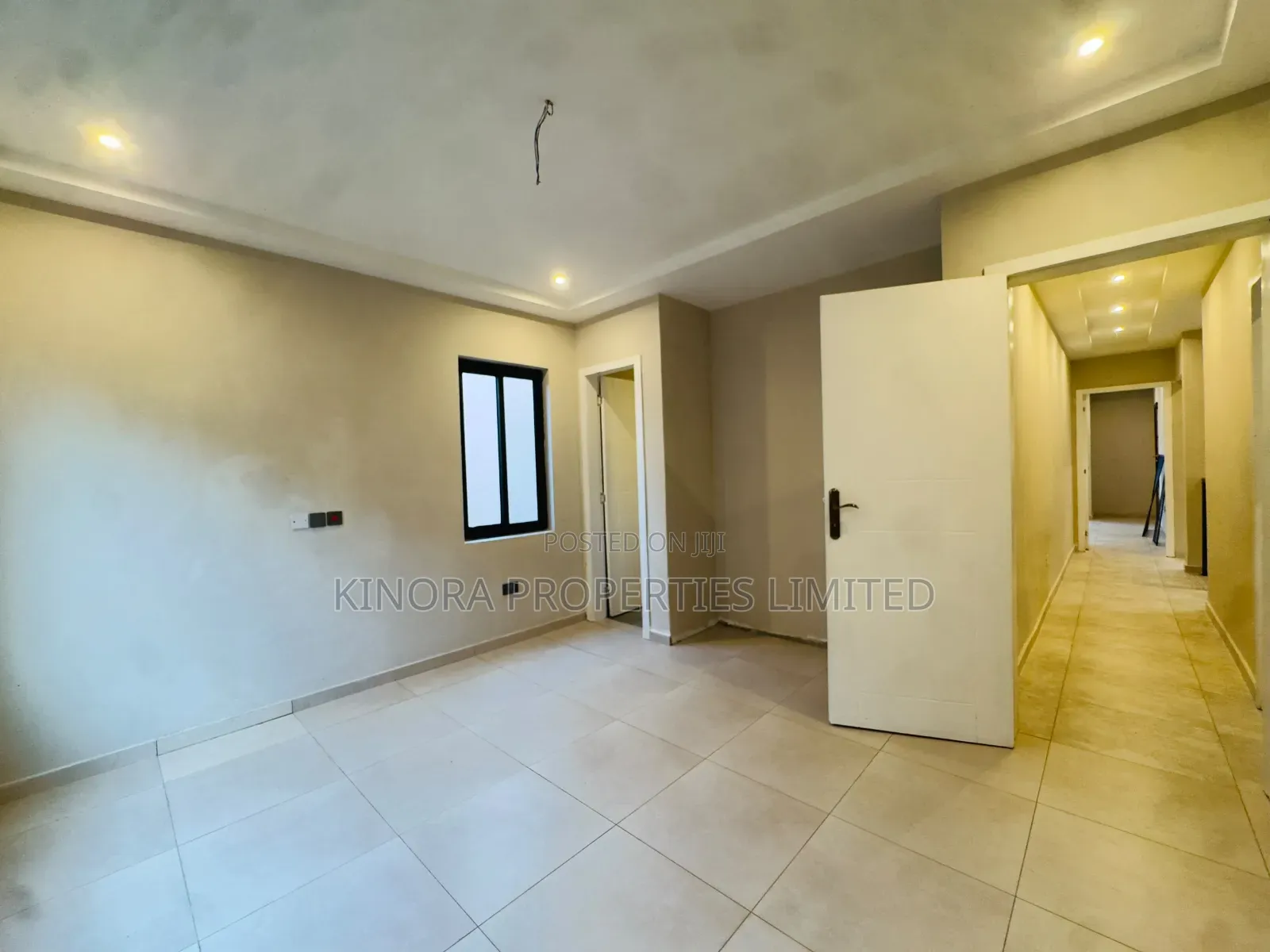 4bdrm Duplex in Hatso Kfc, Papao for sale
