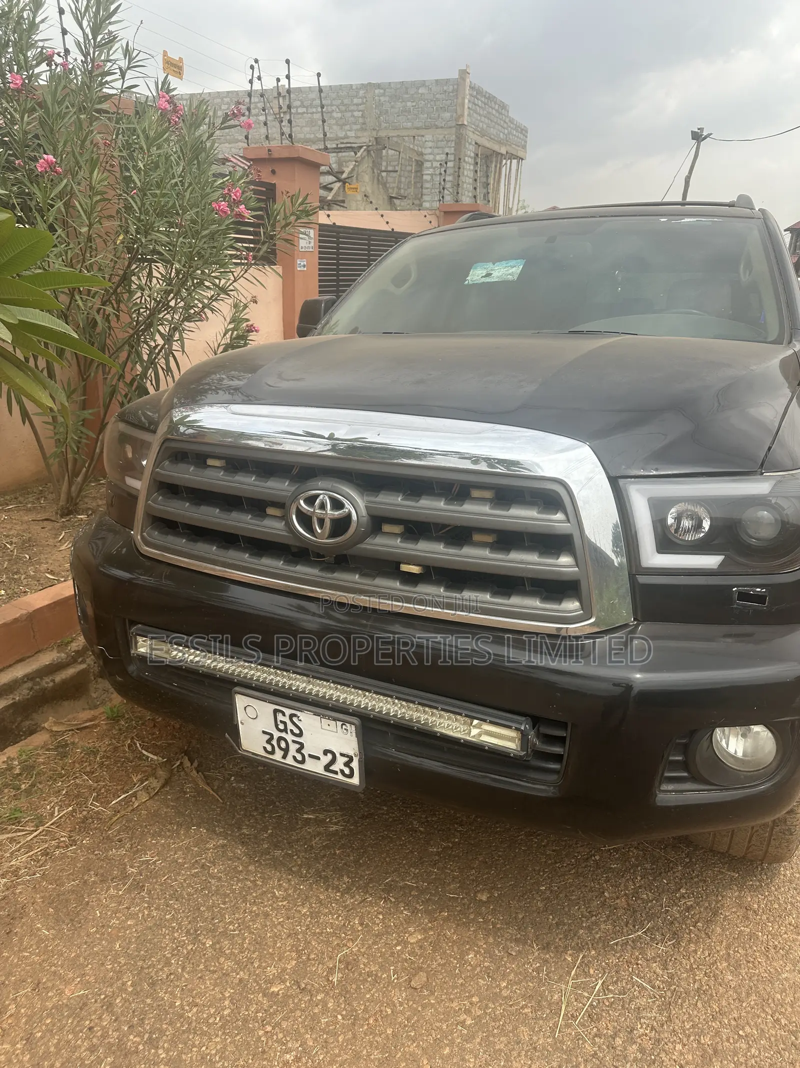 Toyota Sequoia SR5 4dr SUV 4WD (5.7L 8cyl 6A) 2015 Black
