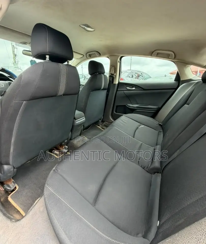 Honda Civic EX 4dr Sedan (2.0L 4cyl) 2017 Silver