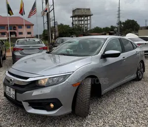 Honda Civic EX 4dr Sedan (2.0L 4cyl) 2017 Silver