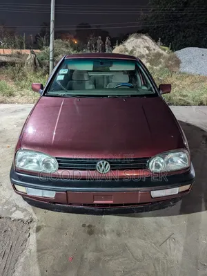 Volkswagen Golf 2000 Burgundy