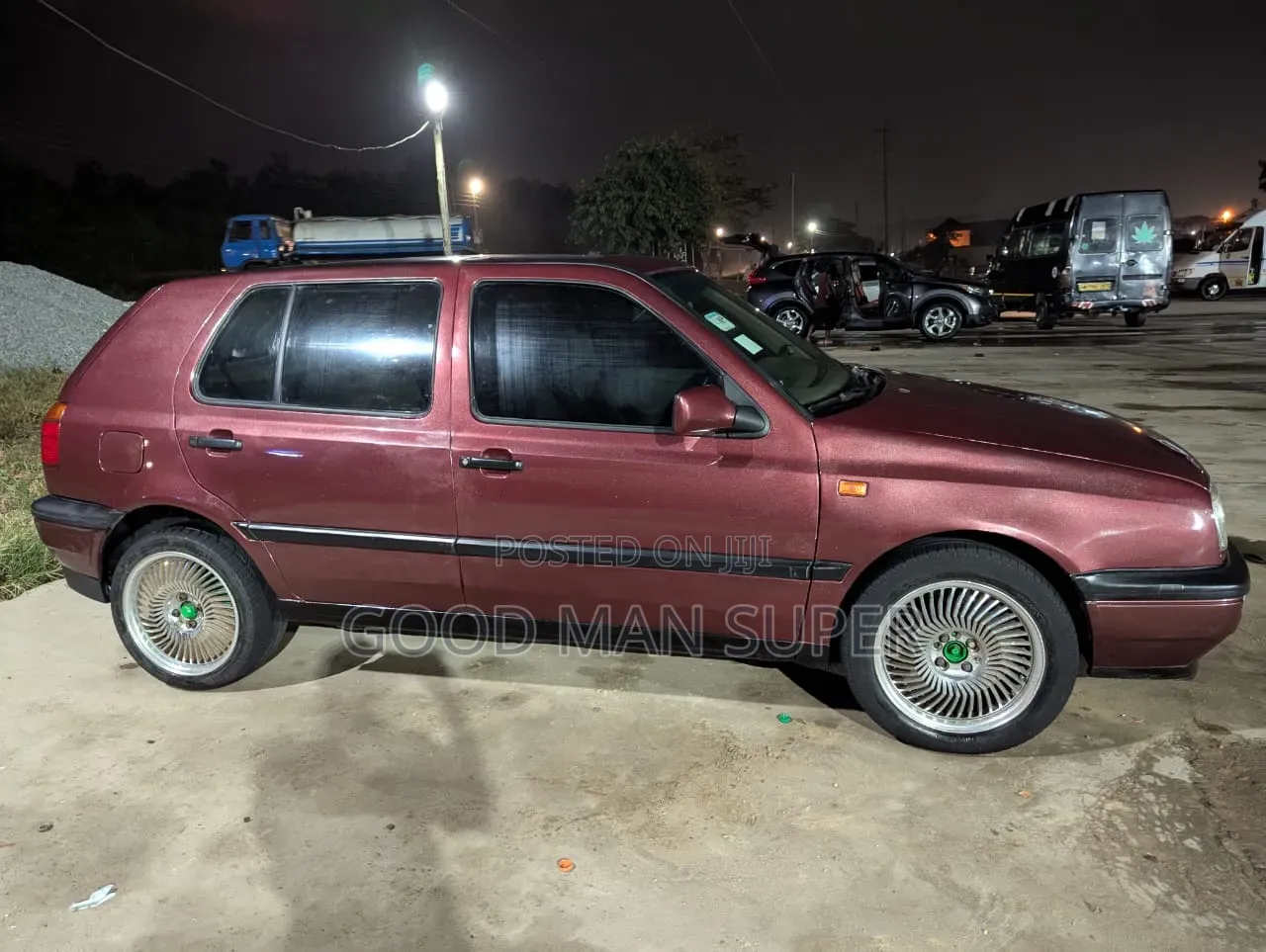 Volkswagen Golf 2000 Burgundy