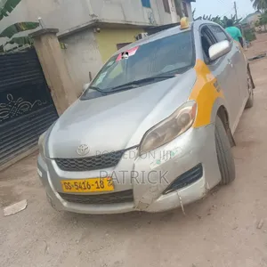 Toyota Matrix 2010 Silver