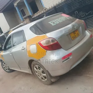 Toyota Matrix 2010 Silver