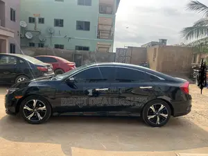 Honda Civic Touring 4dr Sedan (1.5L 4cyl) 2017 Black