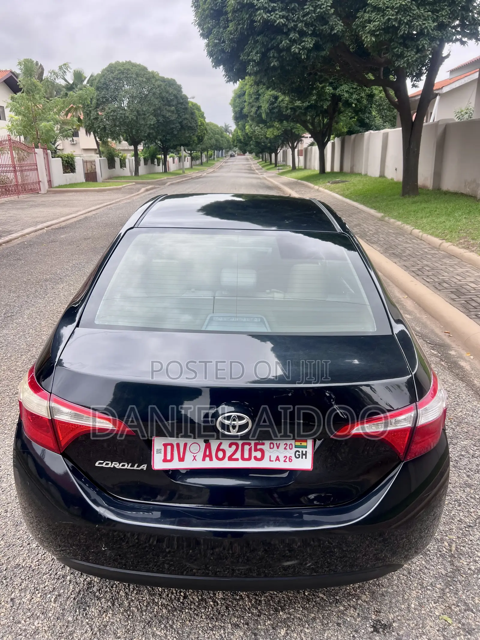 Toyota Corolla LE Eco 4dr Sedan (1.8L 4cyl CVT) 2016 Black