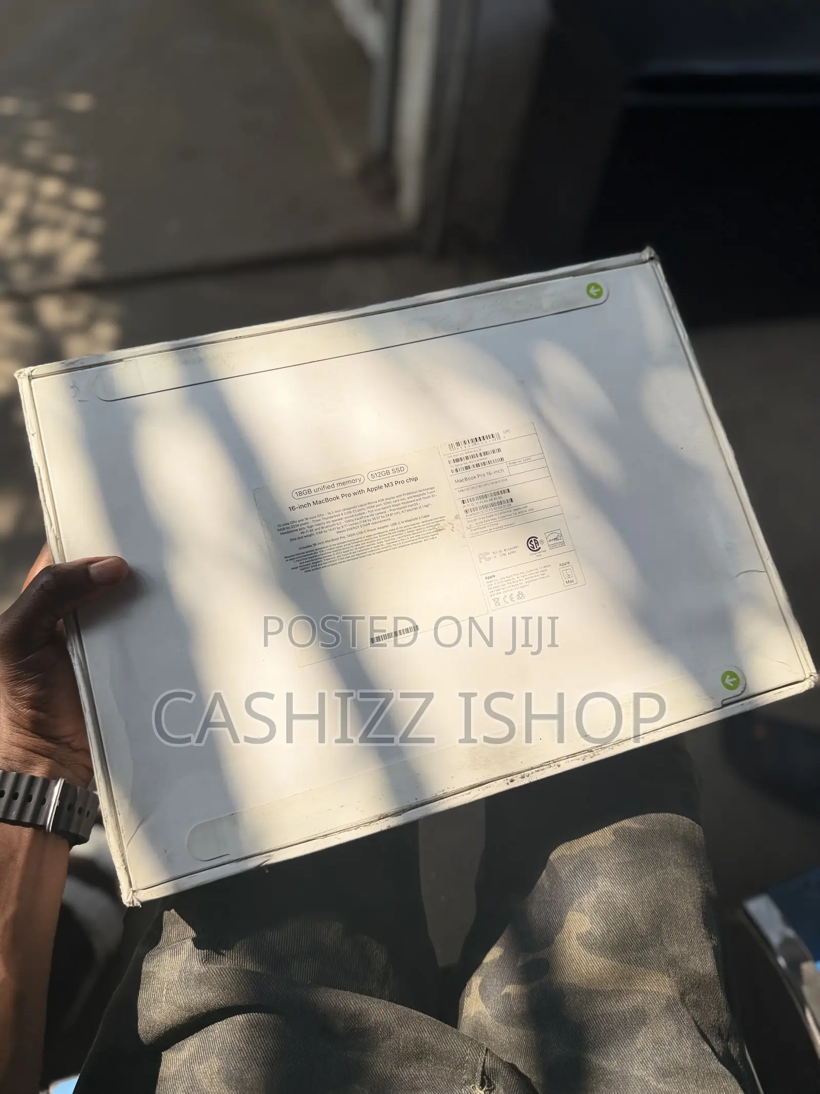 New Laptop Apple MacBook Pro 2023 M3 Pro 18GB Apple M3 Pro SSD 512GB