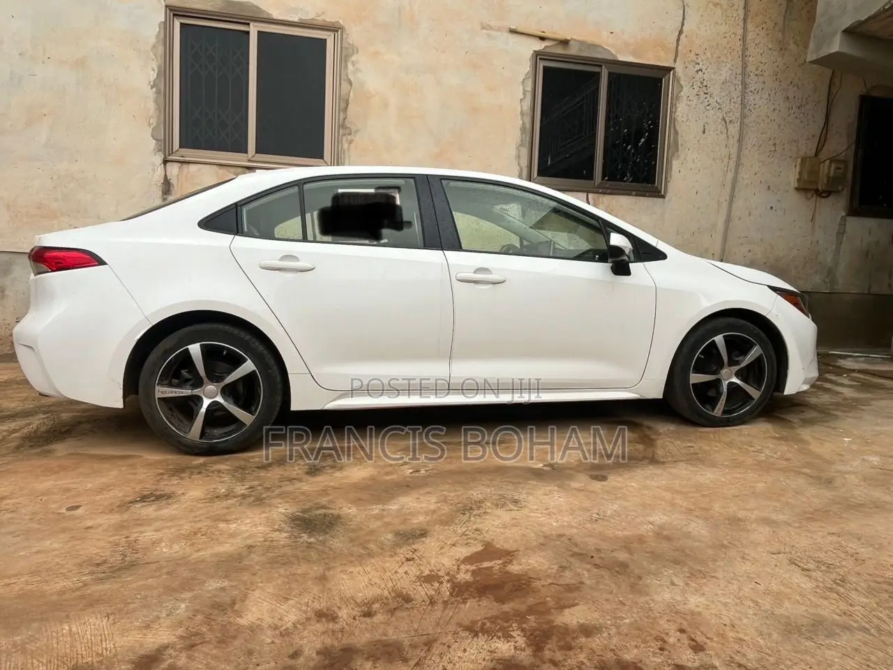 Toyota Corolla LE 2021 White