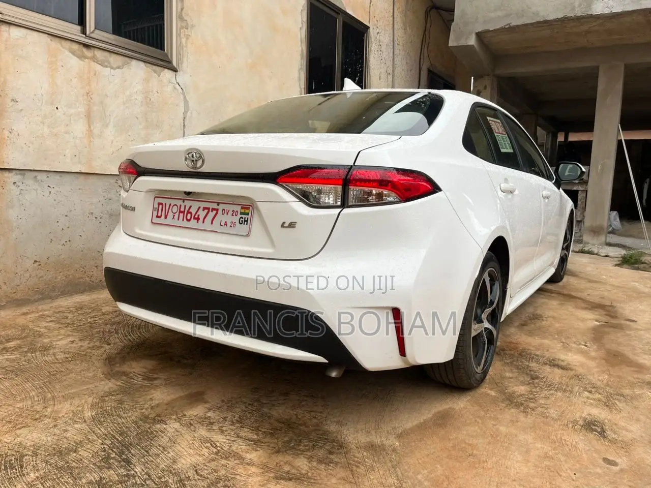 Toyota Corolla LE 2021 White