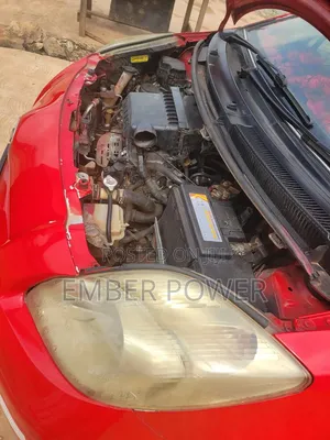 Toyota Vitz 2010 Red