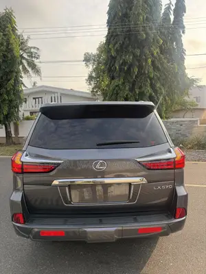 Lexus LX 570 AWD 2020 Gray