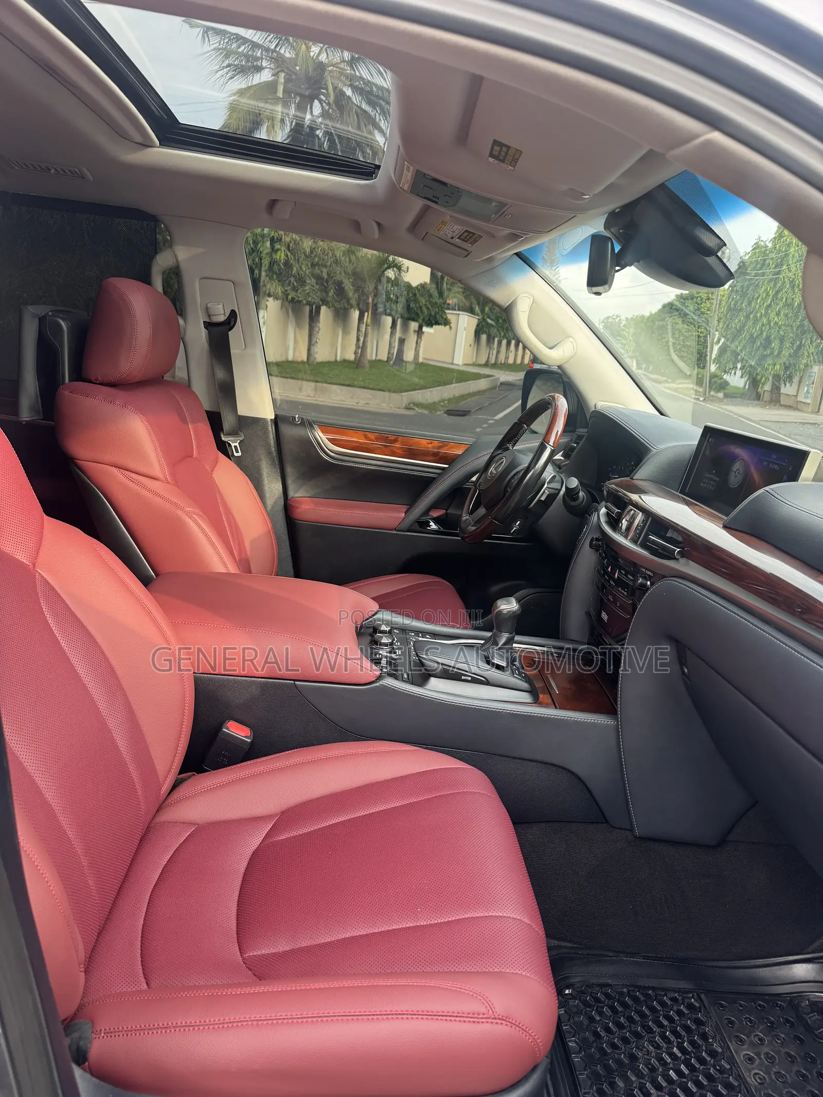 Lexus LX 570 AWD 2020 Gray