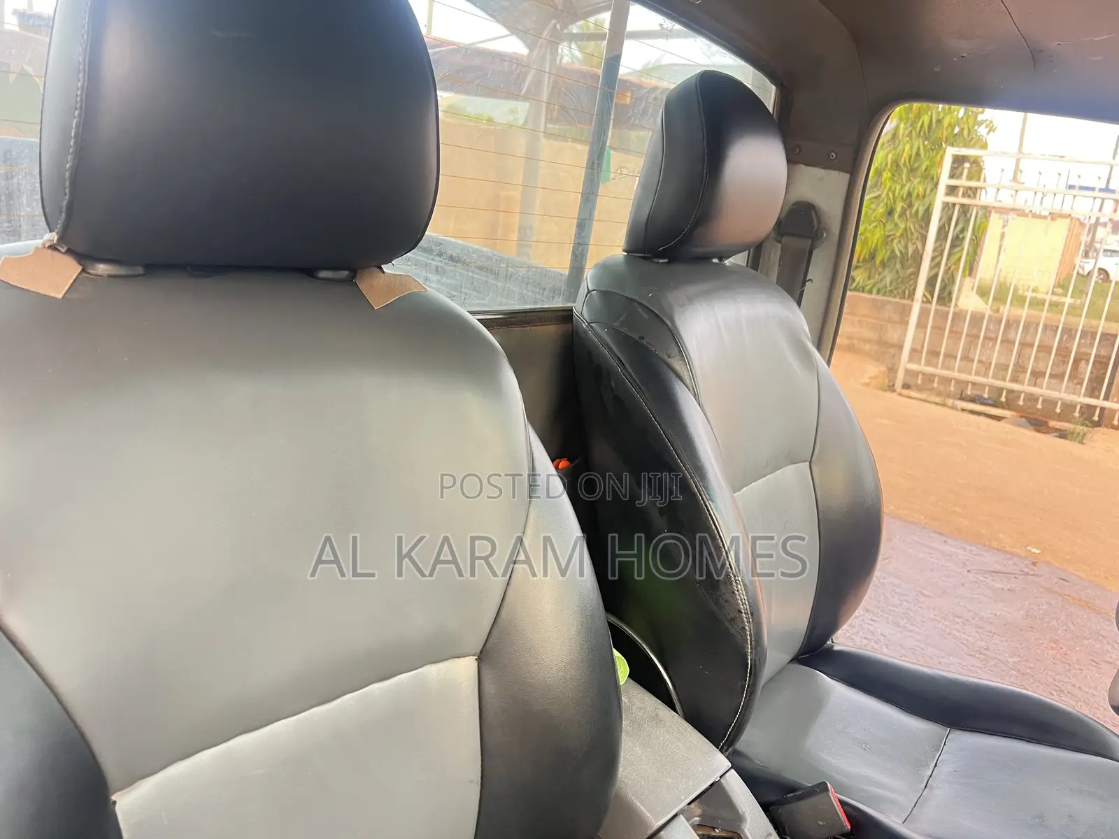 Nissan Hardbody 2002 White
