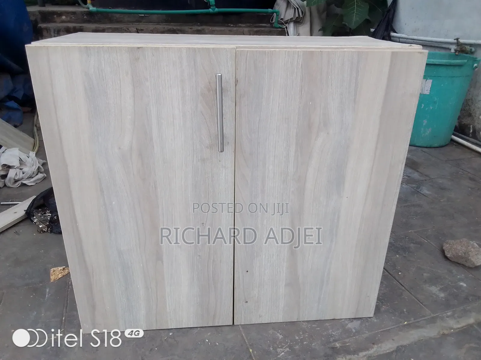 Modern Kechen Carbinet