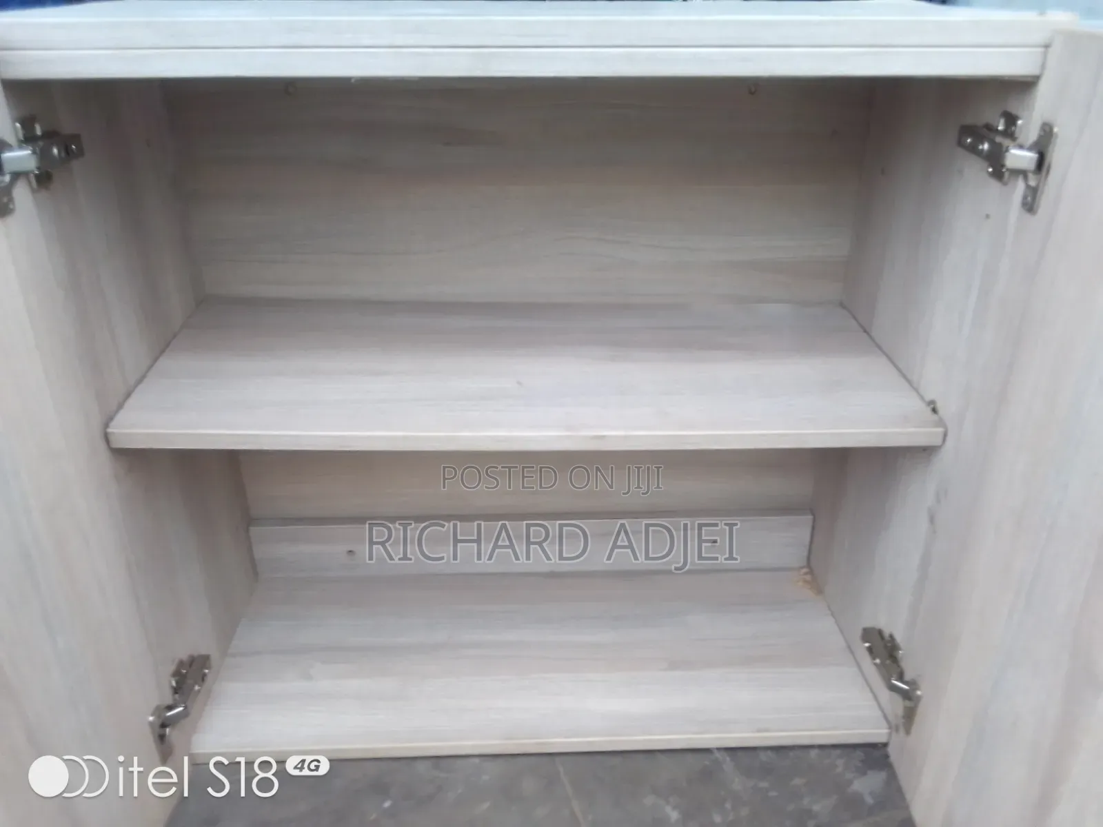 Modern Kechen Carbinet