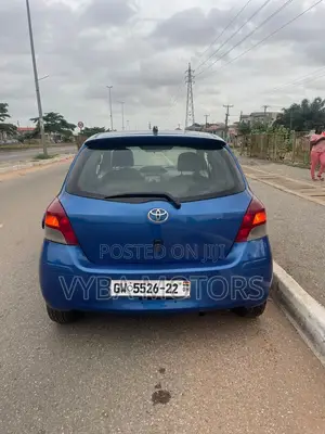 Toyota Vitz 2010 Blue