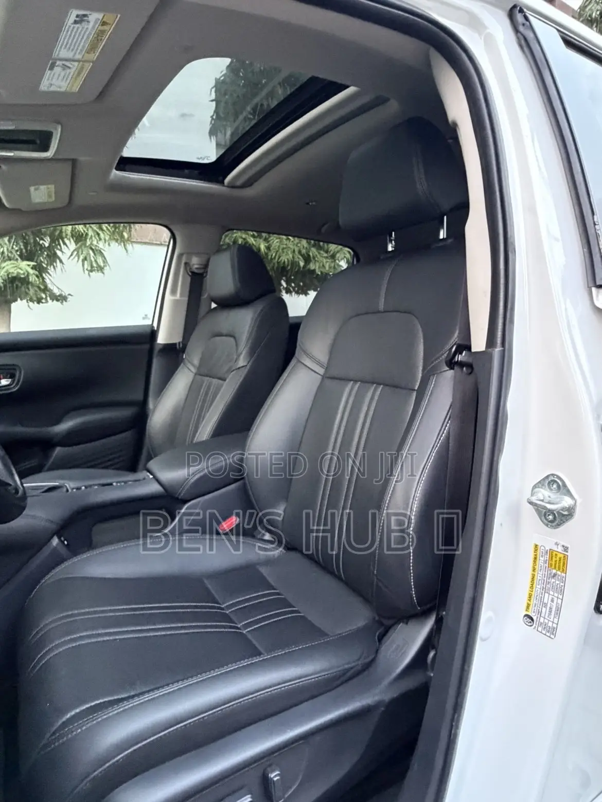 Honda HR-V EX-L AWD CVT w/o BSI 2025 White