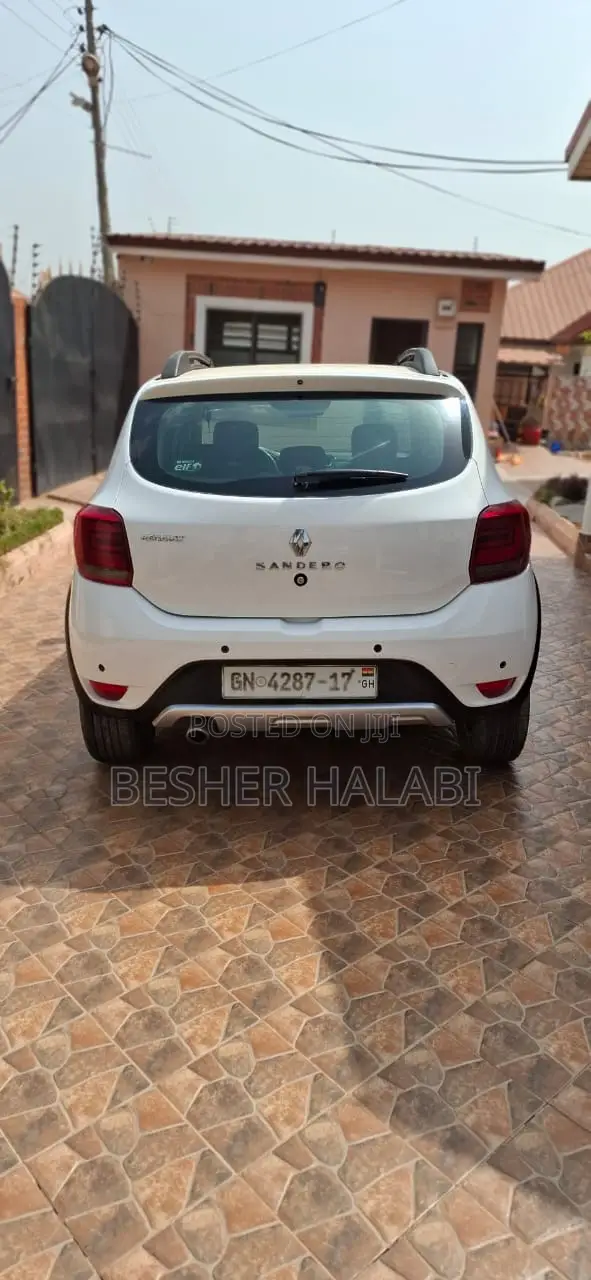 Renault Sandero 2017 White