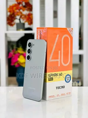 New Tecno Spark 40 Pro 256 GB Silver