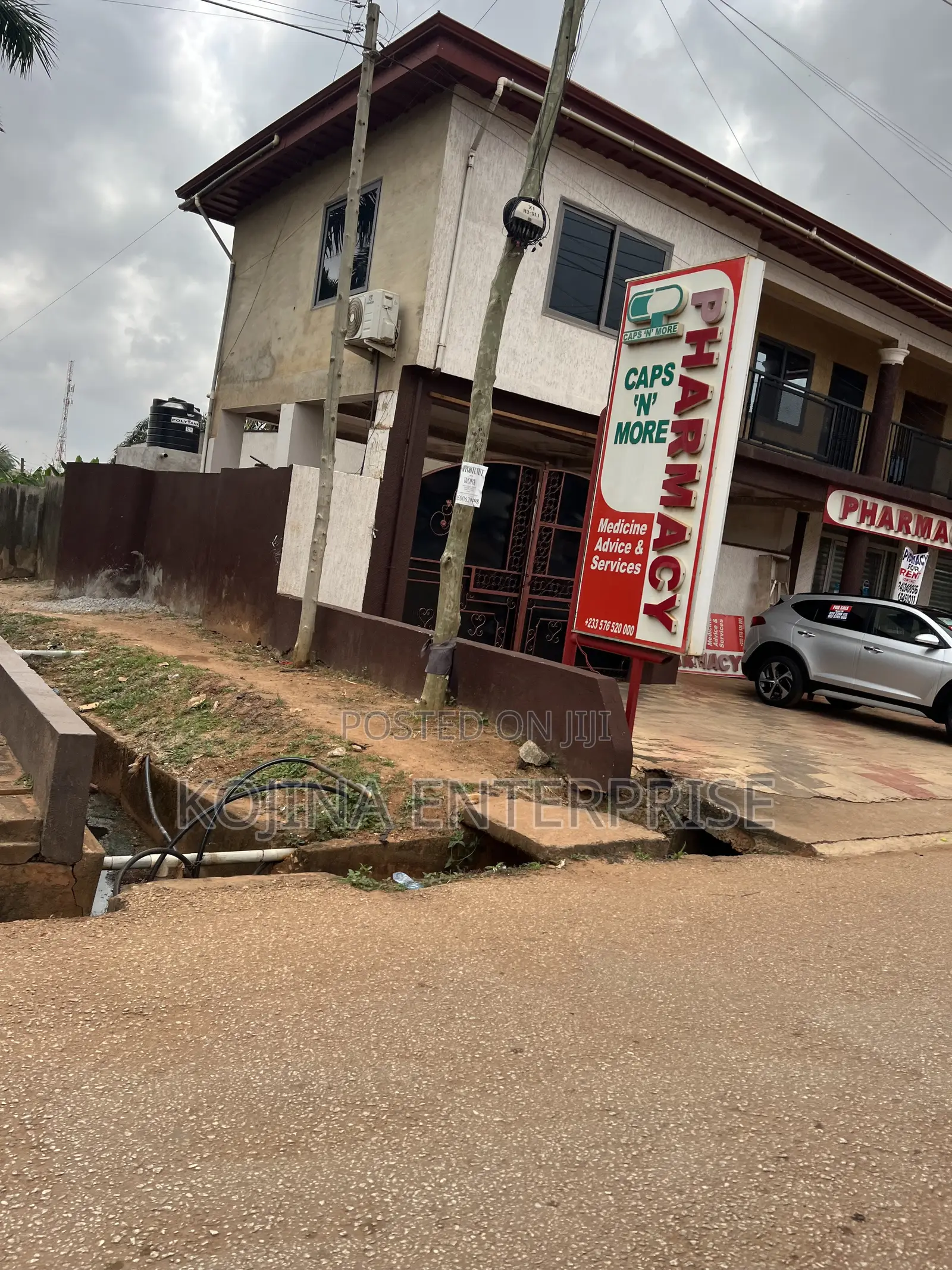 Roadside Double Shop for Rent – Ideal for a Pharmacy