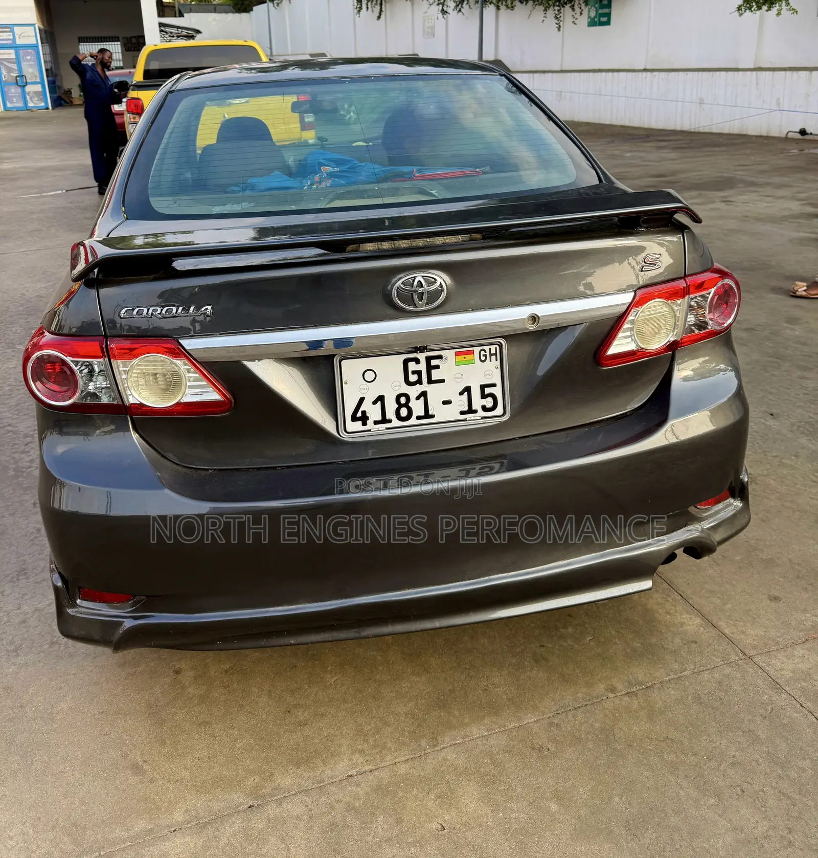 Toyota Corolla S 4dr Sedan (1.8L 4cyl 4A) 2011 Gray
