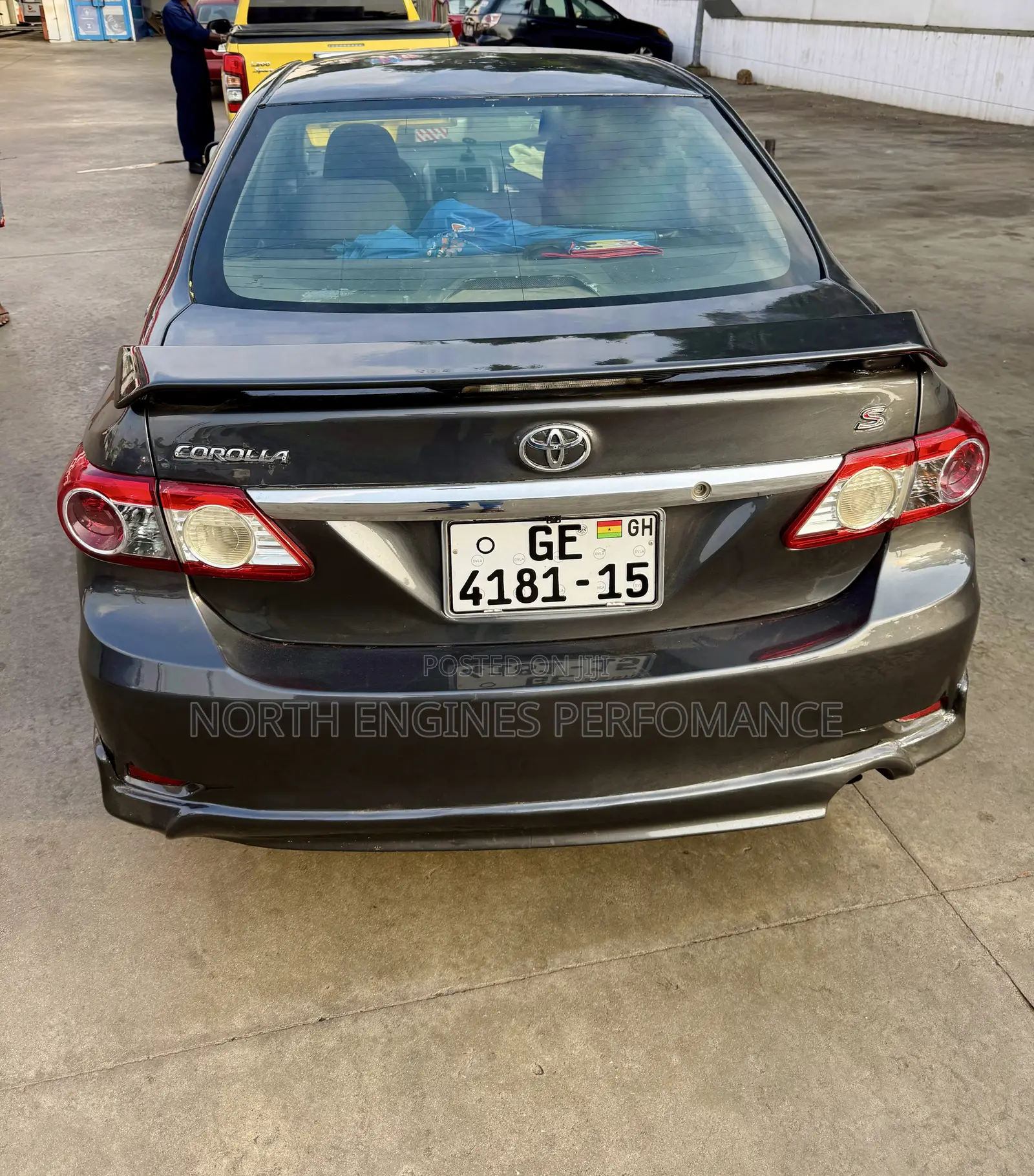 Toyota Corolla S 4dr Sedan (1.8L 4cyl 4A) 2011 Gray