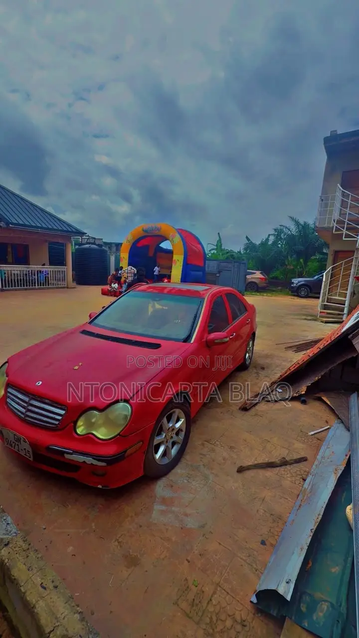 Mercedes-Benz C280 2009 Red