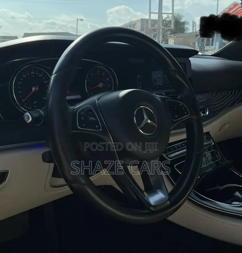 Mercedes-Benz E300 2017 Gray