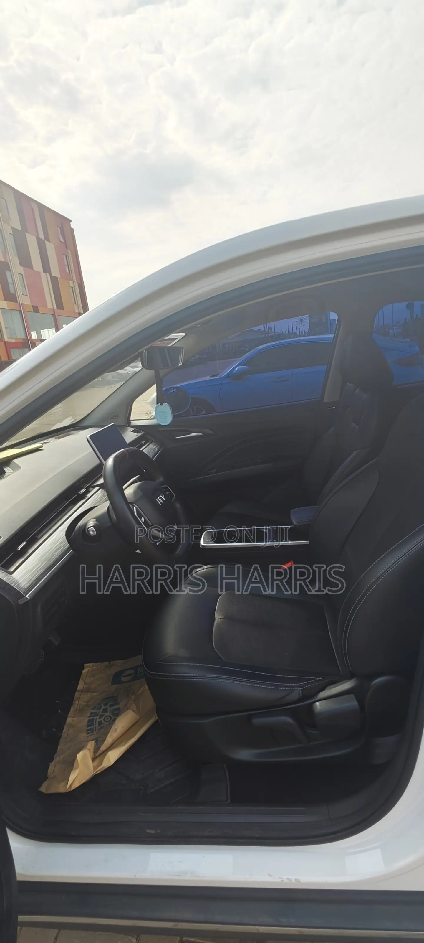 Aeolus E70 2022 White