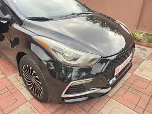 Hyundai Elantra SE 4dr Sedan (1.8L 4cyl 6A) 2015 Black