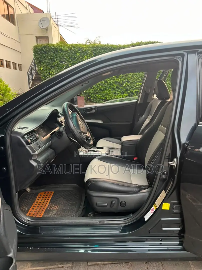 Toyota Camry SE 4dr Sedan (2.5L 4cyl 6A) 2014 Blue